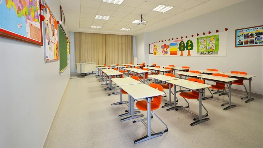 İzmir'de özel okul ücretlerine rekor zam!