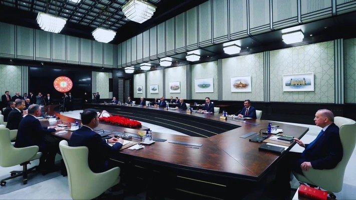 Kabine üyelerinden 15 Temmuz’un 9. yılında anlamlı paylaşımlar