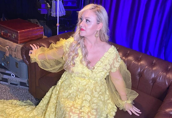 Pelin Kadıoğlu’ndan yeni single: “Anlatamam Ki” Çağan Irmak’a armağan edildi