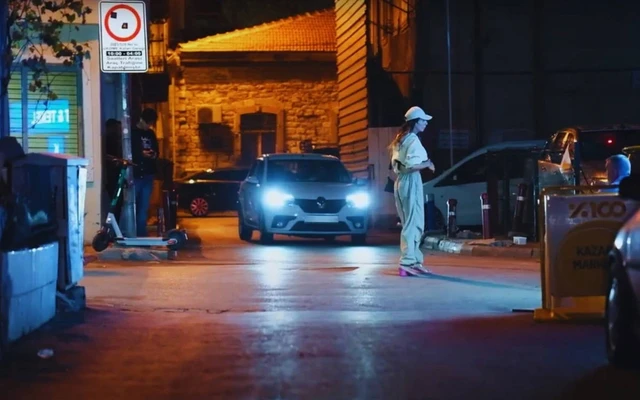 İzmir'de trans kadınların yaşadığı 14 ev için mühür kararı!