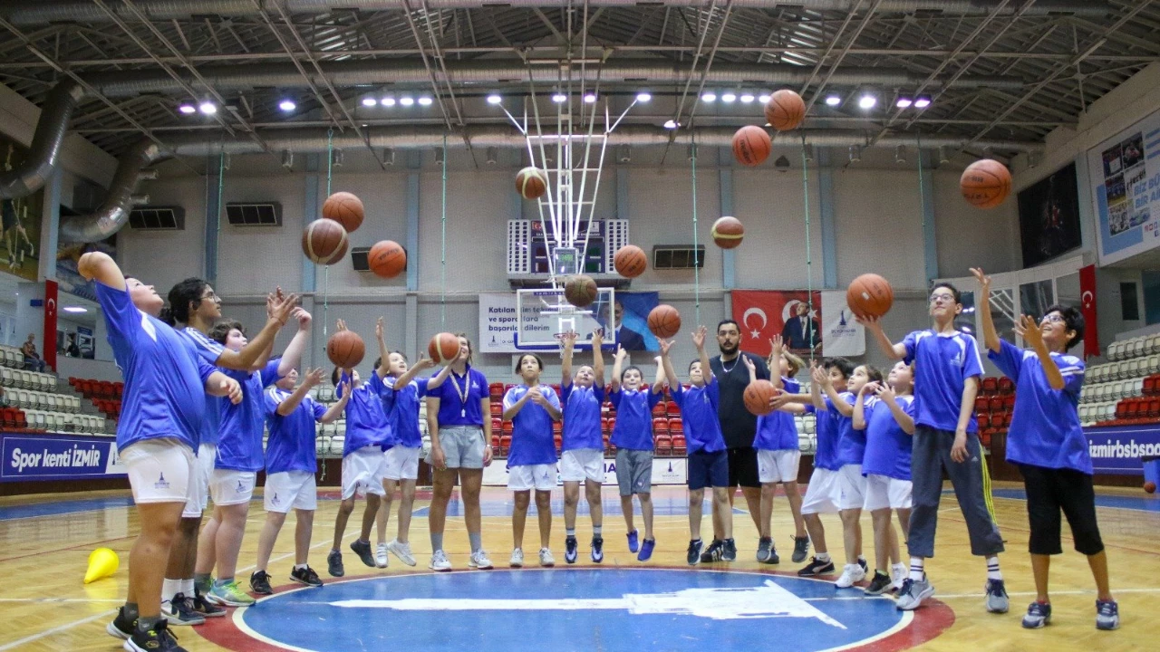 İzmir Büyükşehir’in Kış Spor Okulları 22 Eylül’de başlıyor