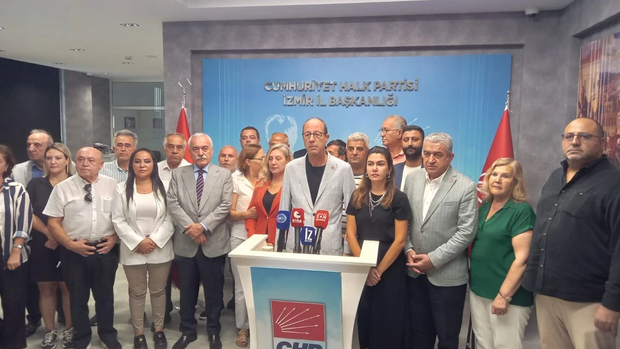 CHP İzmir’den kayyum kararına tepki: Tanımıyoruz, bizim için yok hükmündedir!