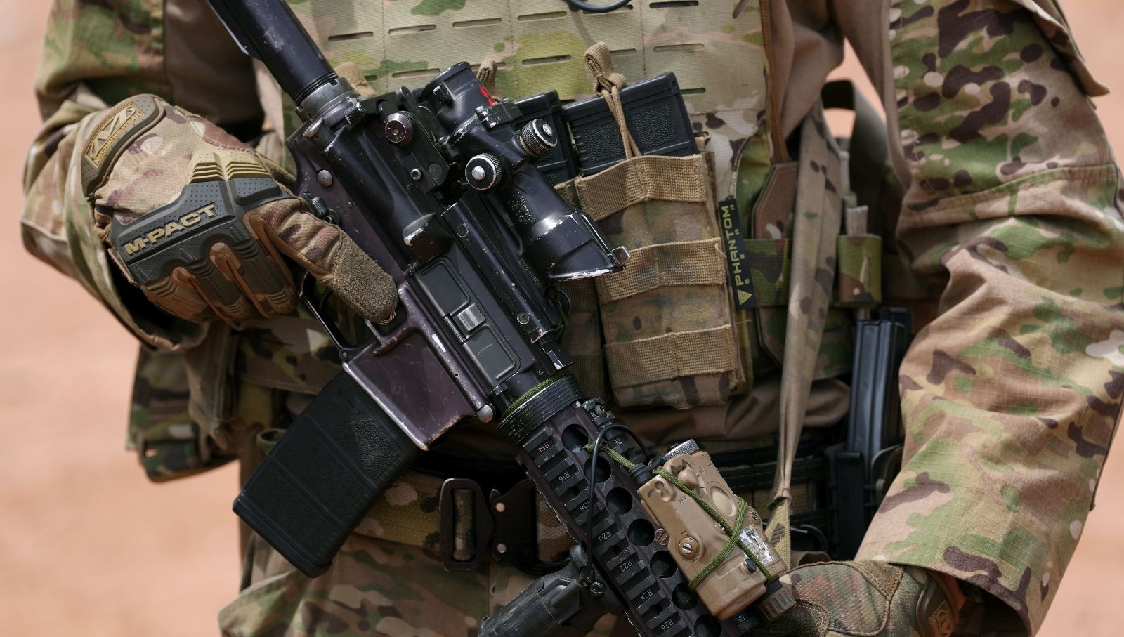 2 Amerikan askeri sınırdaki trafik kazasında öldü