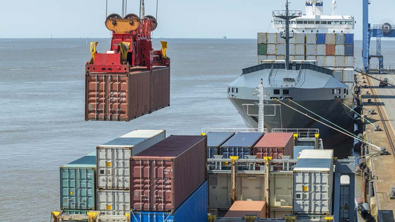 Ege Bölgesi ihracatta hız kesmiyor: Liderliği kapan sektör belli oldu