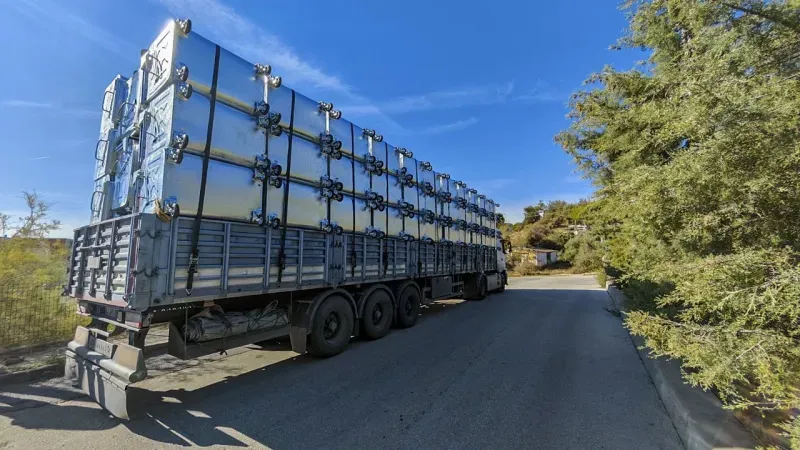 Karşıyaka’da temizlik seferberliği sürüyor