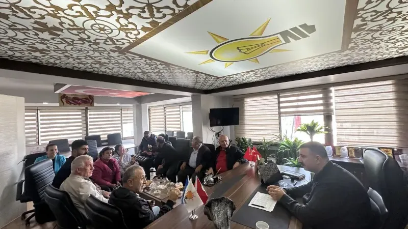 Konak Muhtarları Mehmet Sait Başdaş’a Taziye Ziyareti Gerçekleştirdi