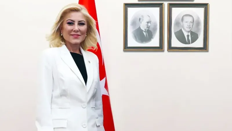 AK Parti İzmir Milletvekili Bursalı Cumhuriyetin 102. Yılını Kutladı