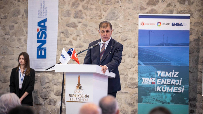 Başkan Tugay’dan sanayicilere yeşil dönüşüm çağrısı