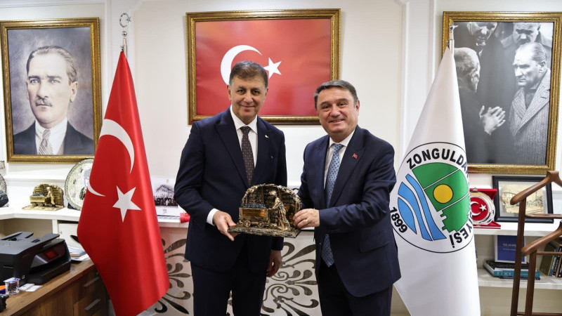 Tugay: “Sağlık alanında yerel yönetimlere daha çok yetki verilmeli”