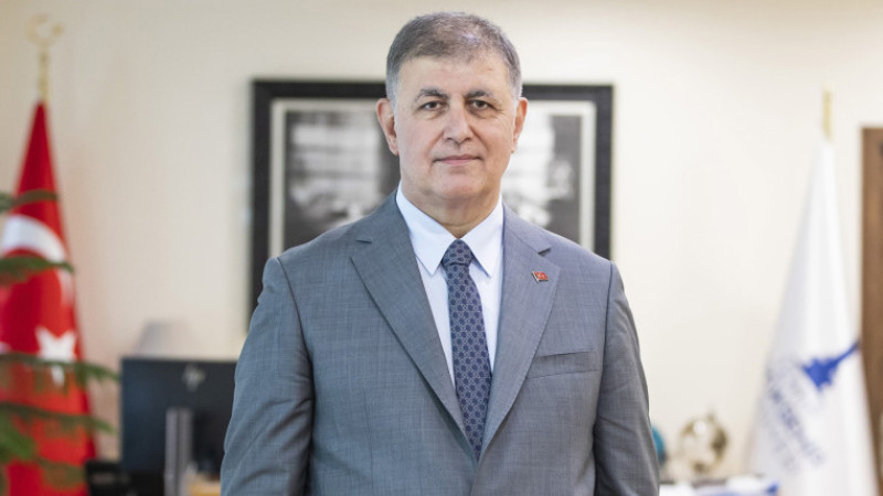 Başkan Tugay: 2026 dayanışmanın, adaletin ve umutlu yarınların yılı olsun