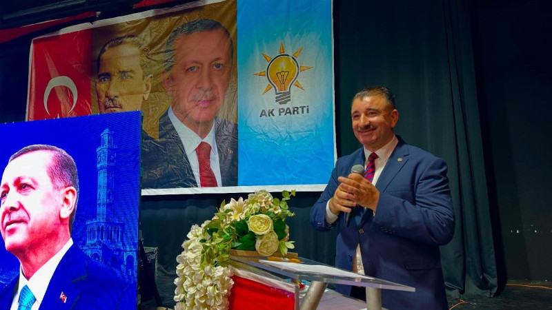 Konak Beledi̇yesi̇ Vatandaşın Evi̇ne Çöküyor!