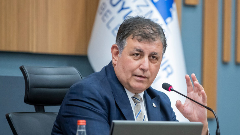 Cemil Tugay: İzmir’de projeler masa başında engelleniyor