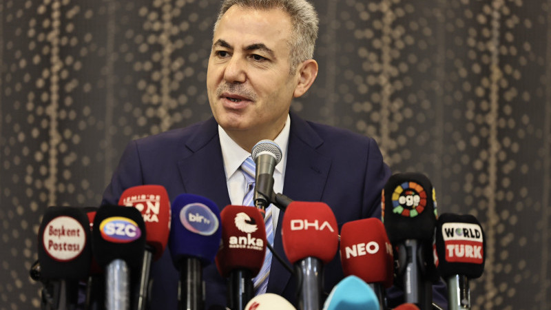 İzmir Valisi Süleyman Elban: 