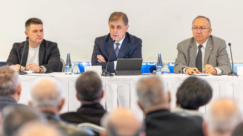 Başkan Tugay: Günü kurtarmak için değil, geleceğimizi kurtarmak için çalışmalıyız