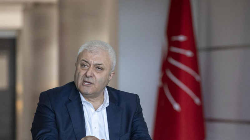  CHP İzmir Milletvekili Tuncay Özkan Sosyal Medyadan Sert Çıktı
