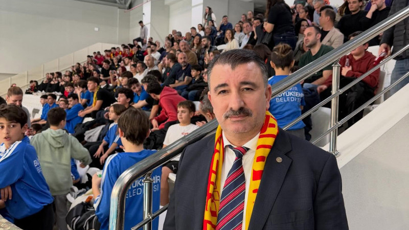 AK Parti Konak İlçe Başkanı Mehmet Sait Başdaş’tan Göztepe Kadın Sutopu Takımına Tebrik