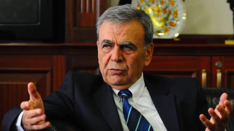 Aziz Kocaoğlu’ndan iktidara İzmir eleştirisi: Yerel yönetimlere söyleyecek laf yok