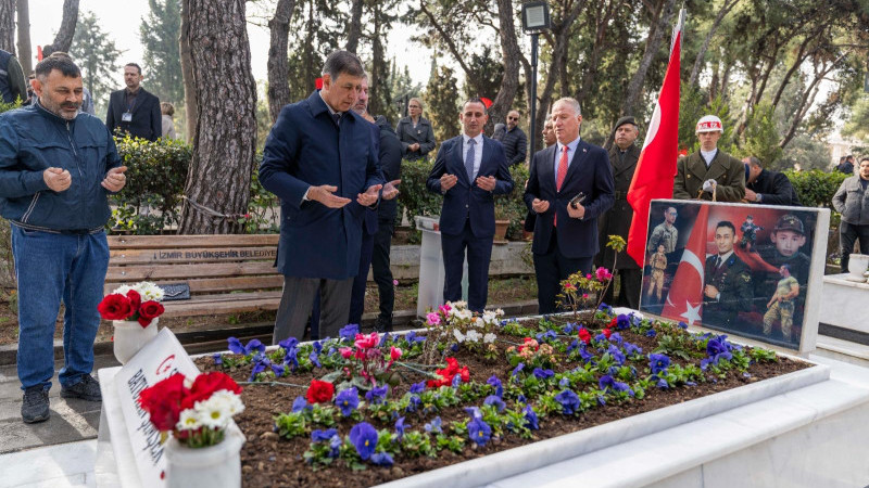 Kadifekale Şehitliği’nde 18 Mart töreni düzenlendi