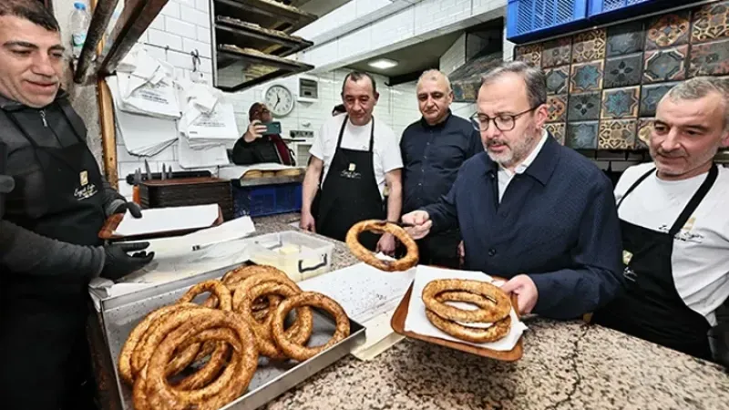 İzmir’de Sahur Buluşması: Kasapoğlu Vatandaşlarla Bir Araya Geldi