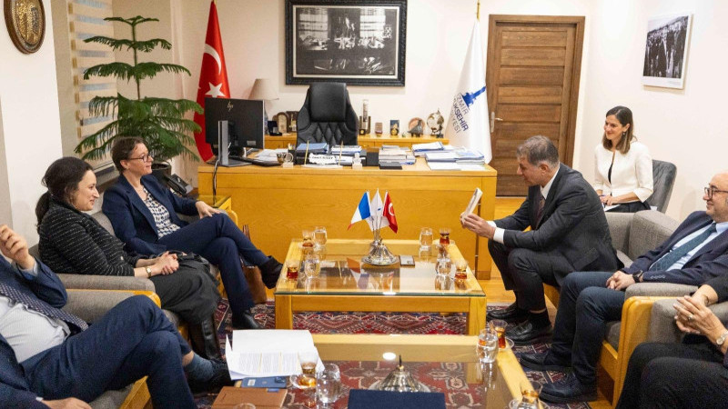 İzmir Büyükşehir İle Fransa Arasında Güçlü İş Birliği Adımları