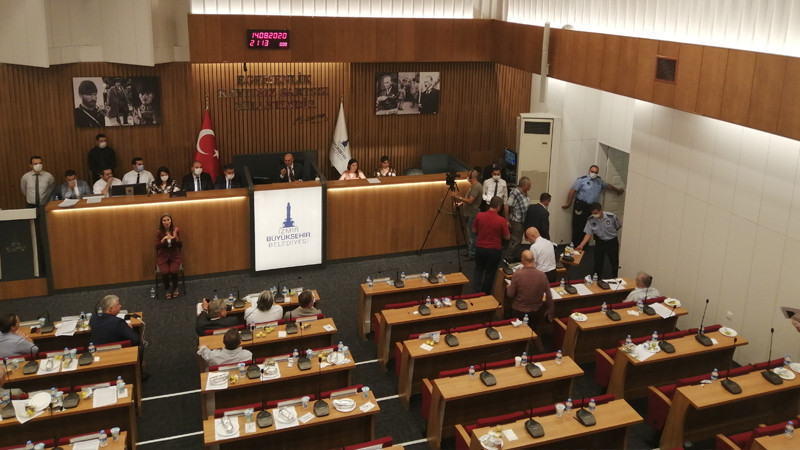 İzmir Büyükşehir Meclisinde yeni dönem: CHP’de değişim, AK Parti ve MHP’de devam