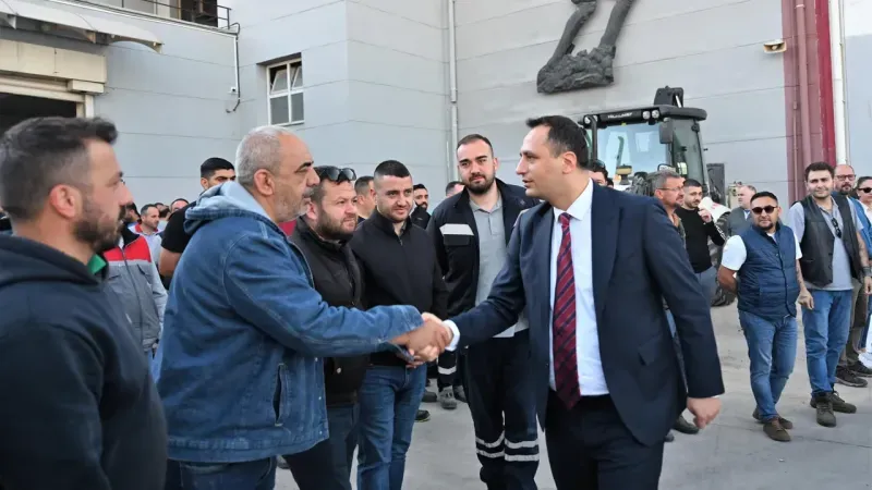 Bornova Belediye Başkanı Ömer Eşki işçilerle buluştu: “Çözüm sosyal adalet”
