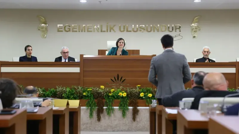 Başkan Kınay’a soğuk duş: 37 meclis üyesinden yalnızca 9’u toplantıya katıldı iddiası