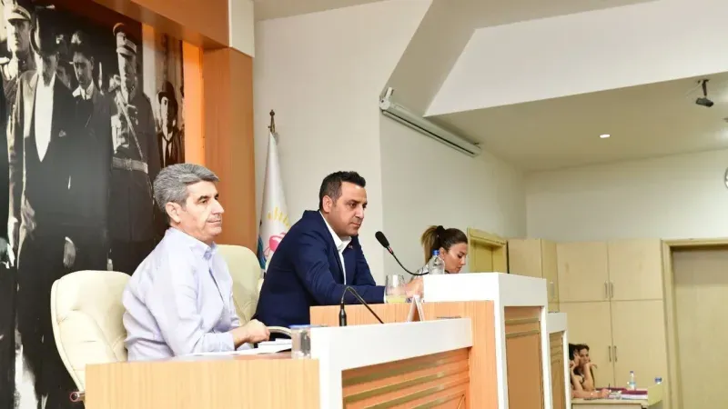 Çiğli Meclisi'nde 30 milyon lira iddiası: “Gümrükçü döneminde toplandı”