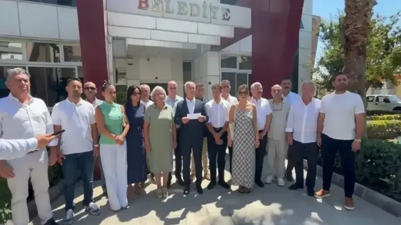 Seferihisar Belediye Başkan Vekili ve meclis üyeleri YENİ Parti’ye katıldı