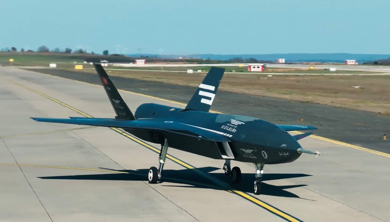 Bayraktar KIZILELMA manevra testini de başarıyla geçti