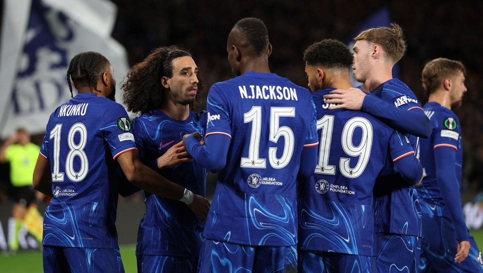 Chelsea yenilse de turu aldı, Djurgarden uzatmada bileti kaptı