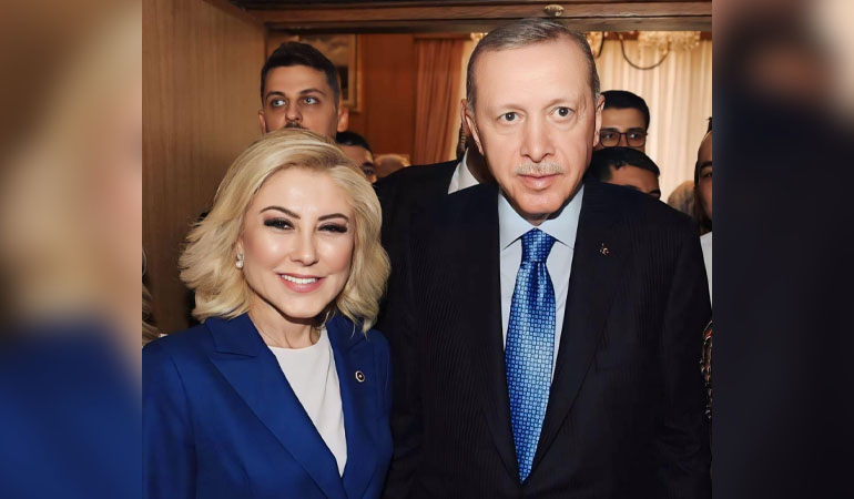 AK Parti'nin 23 yılı: Şebnem Bursalı'dan Zafer ve Mücadele övgüsü