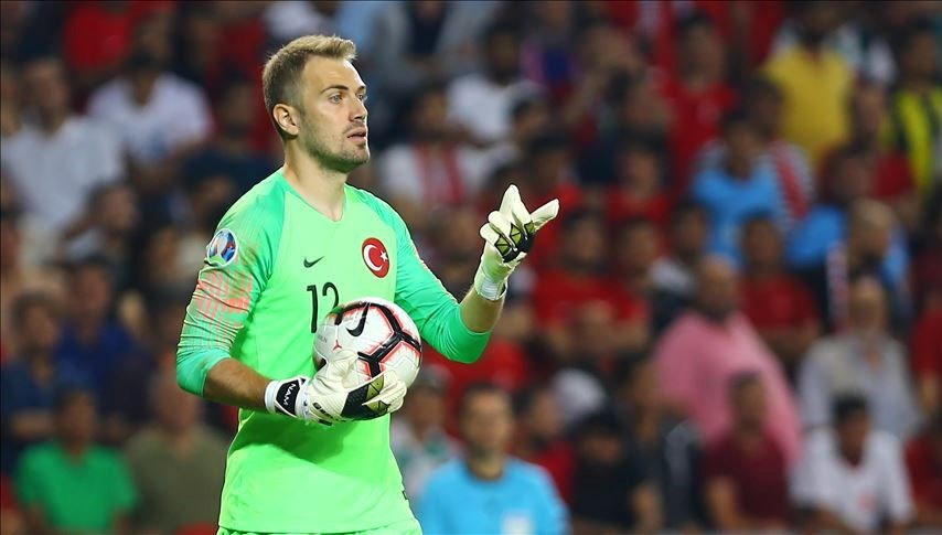 İki futbolcu A Milli Takım aday kadrosundan çıkarıldı