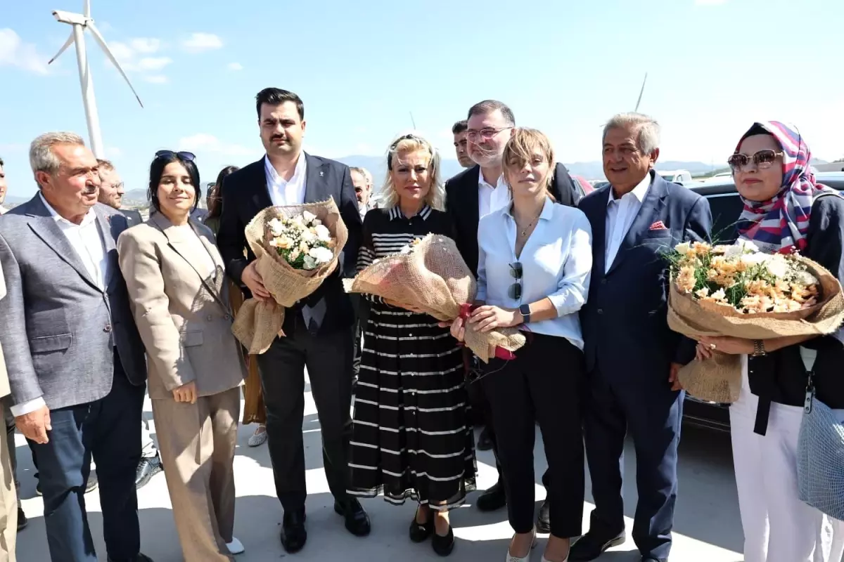 AK Parti Heyeti Batı Anadolu Serbest Bölgesi ve Bergama OSB'yi Ziyaret Etti