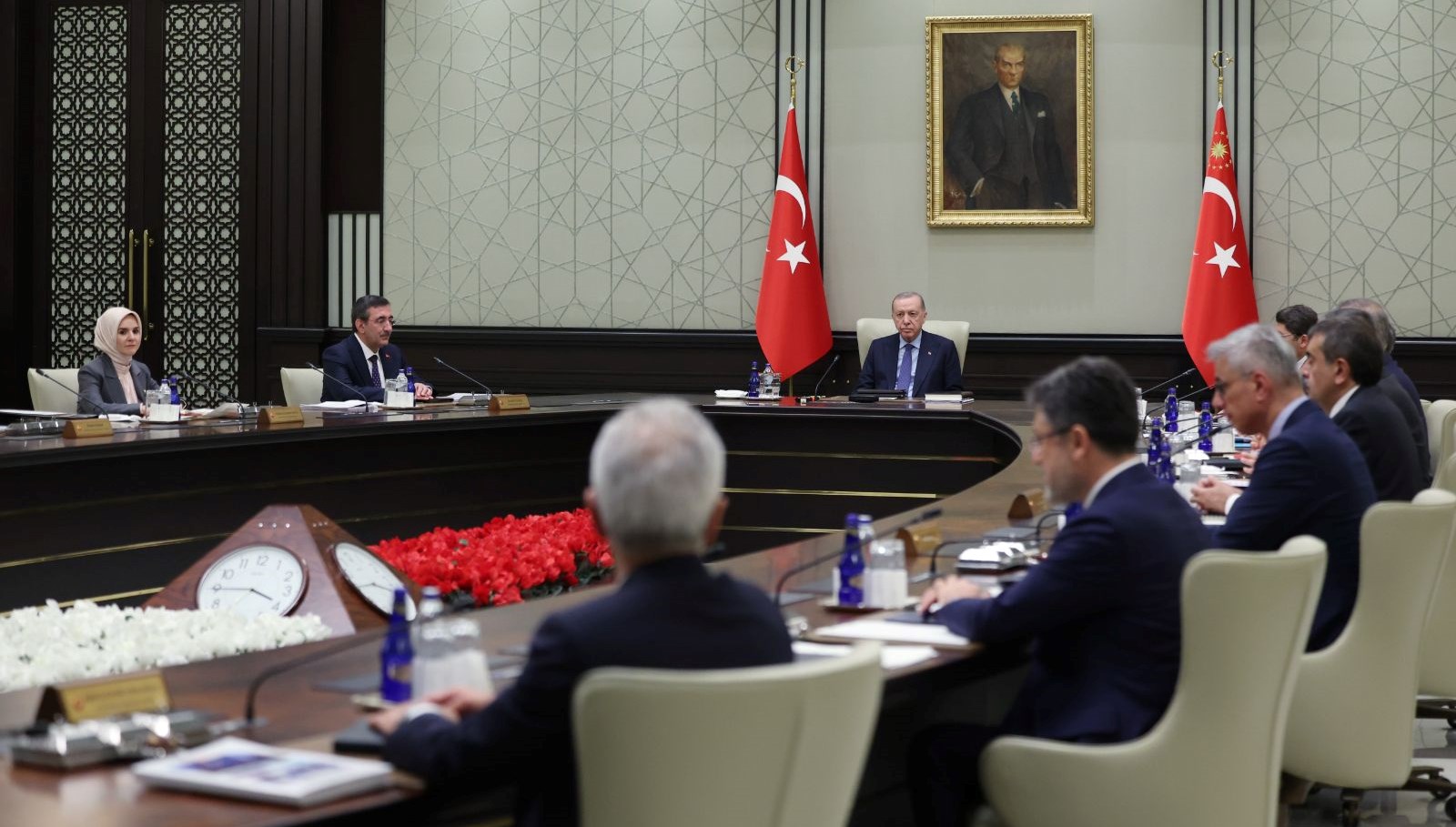 Kabine üyelerinden 1 Mayıs mesajı