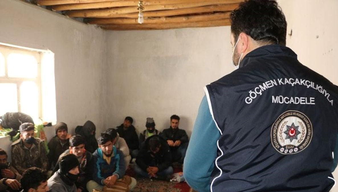 Kırklareli'nde 13 düzensiz göçmen yakalandı