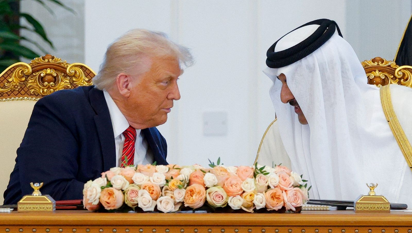 Milyon dolarlık jet kavgası: ABD yasalarına aykırı hediye