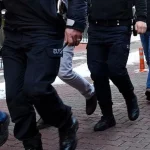 İzmir'de FETÖ'ye 'ByLock' operasyonu 12 gözaltı