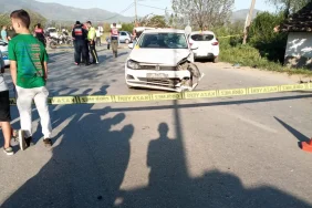 Polislerin 'dur' ihtarına uymayan motosikletliye ikinci araç çarptı 1 ölü, 2 yaralı (3)